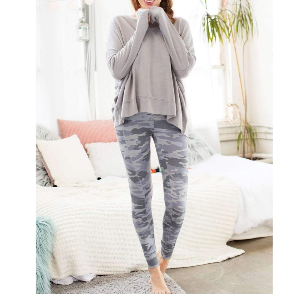 Hi-Waist Camo Joggers- Never worn